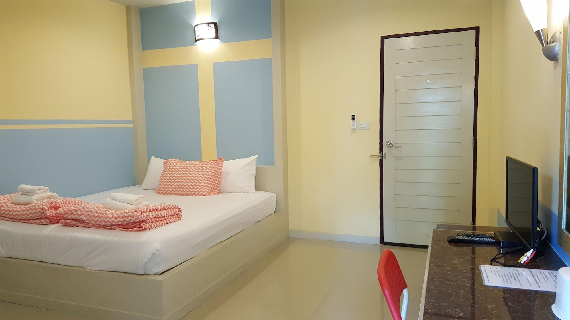 Juntima Place At Amphawa Exterior foto