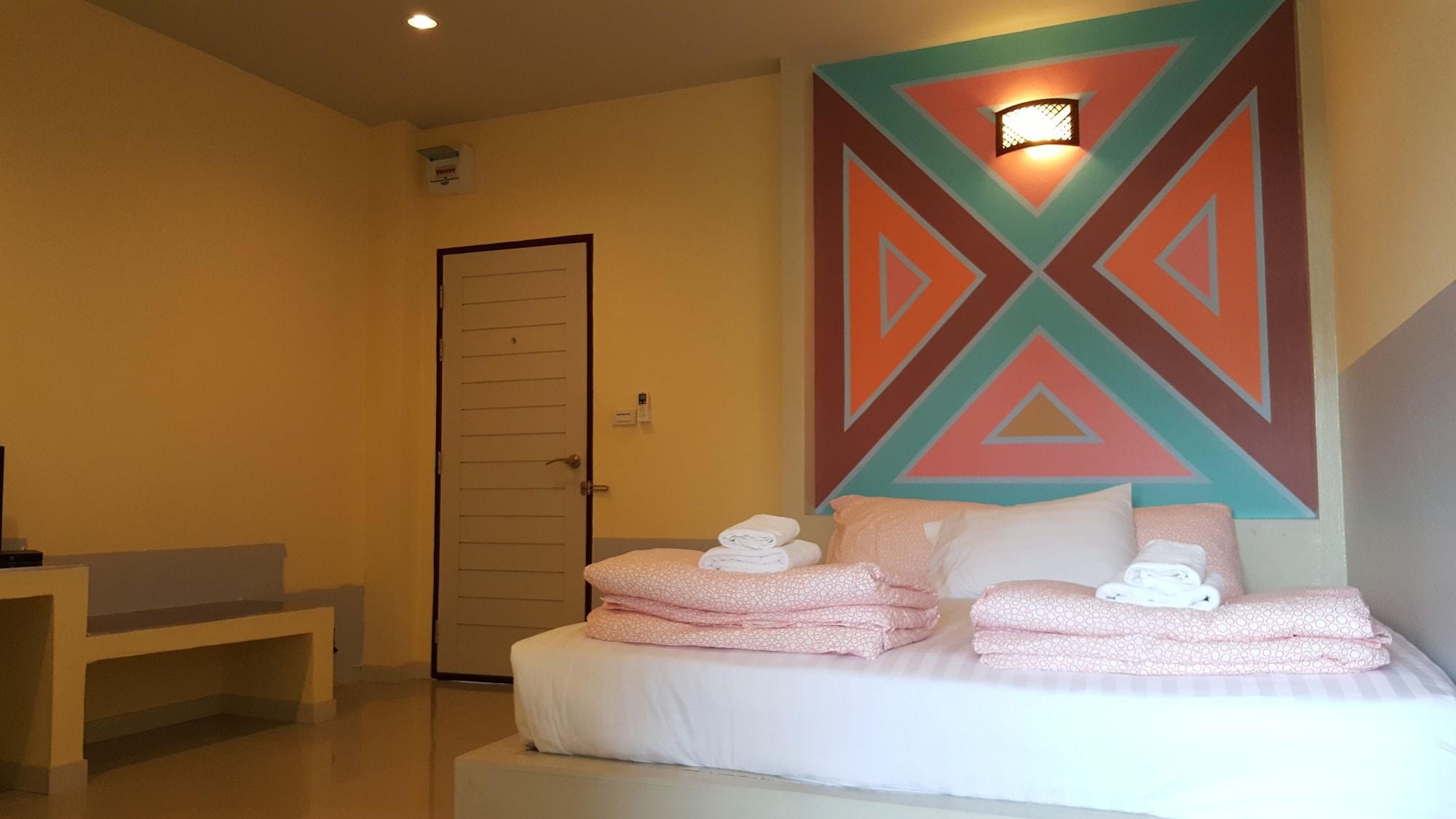 Juntima Place At Amphawa Exterior foto