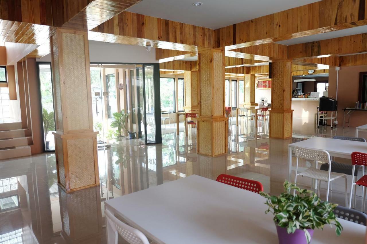 Juntima Place At Amphawa Exterior foto
